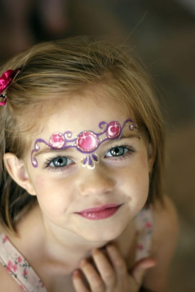 Maquillage de princesse des coeurs - Tutoriel maquillage des enfants 
